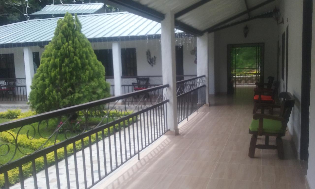 Termales San Francisco Casa Hotel Riverita Екстер'єр фото